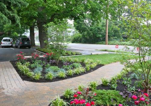 Exterior view of Overlook apartments for rent in Abington, PA